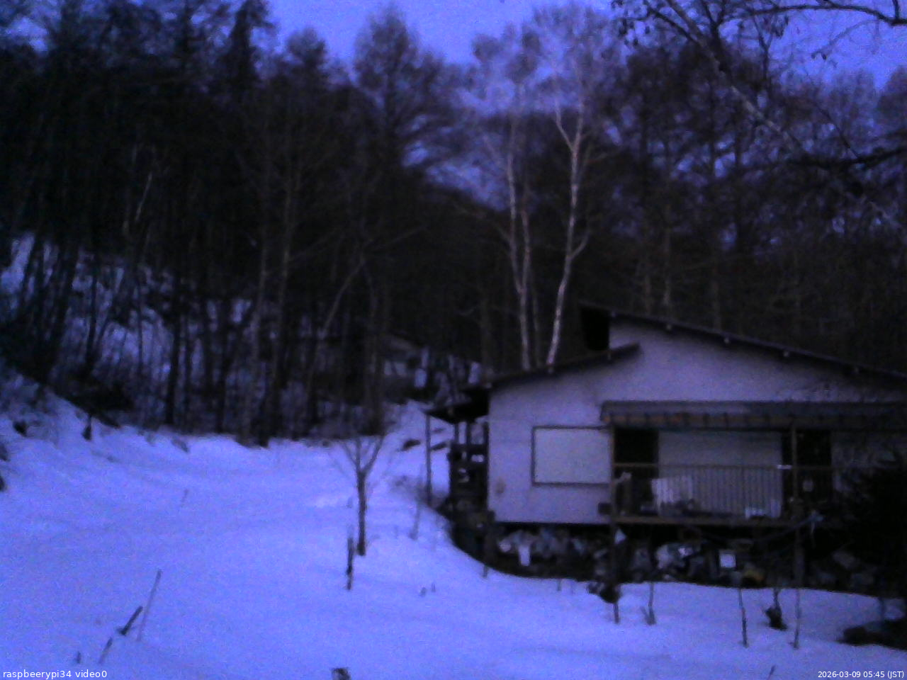 長野県菅平高原 ゆたか山荘 西側(坂上) 2026/03/09 05:45