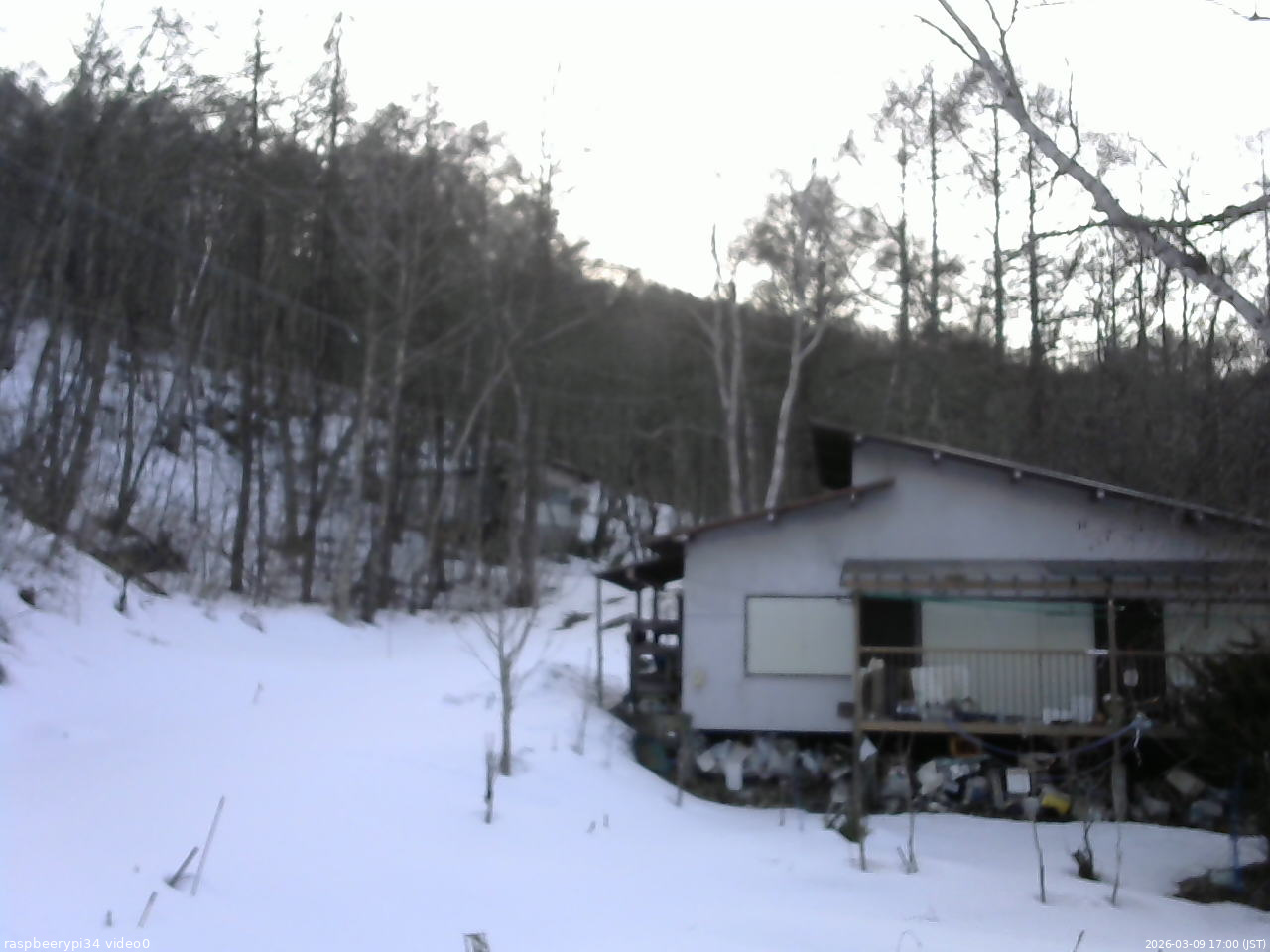 長野県菅平高原 ゆたか山荘 西側(坂上) 2026/03/09 17:00
