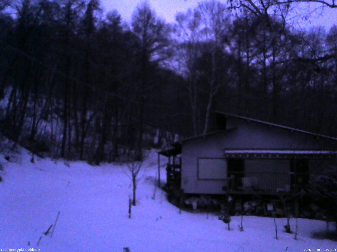 長野県菅平高原 ゆたか山荘 西側(坂上) 2026/03/10 05:45