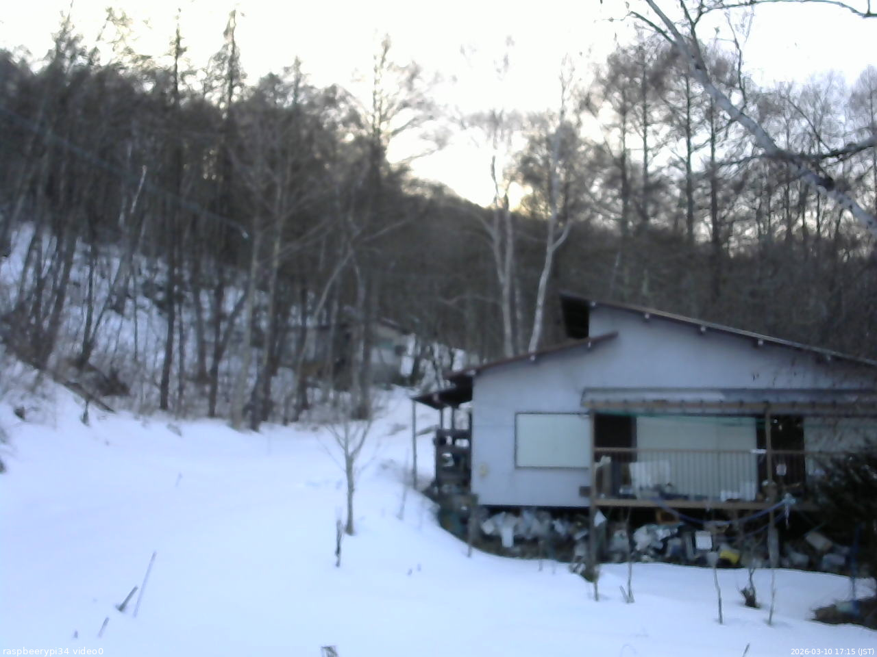 長野県菅平高原 ゆたか山荘 西側(坂上) 2026/03/10 17:15