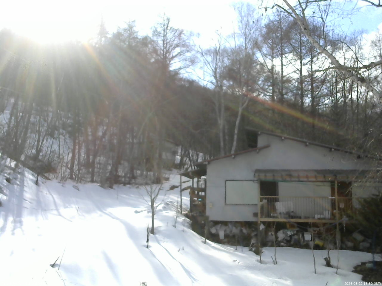 長野県菅平高原 ゆたか山荘 西側(坂上) 2026/03/12 15:30