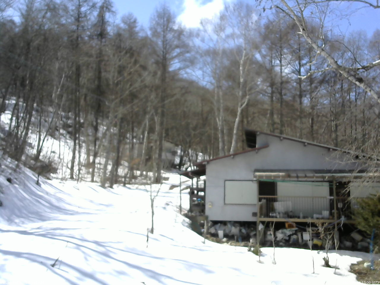 長野県菅平高原 ゆたか山荘 西側(坂上) 2026/03/14 13:00