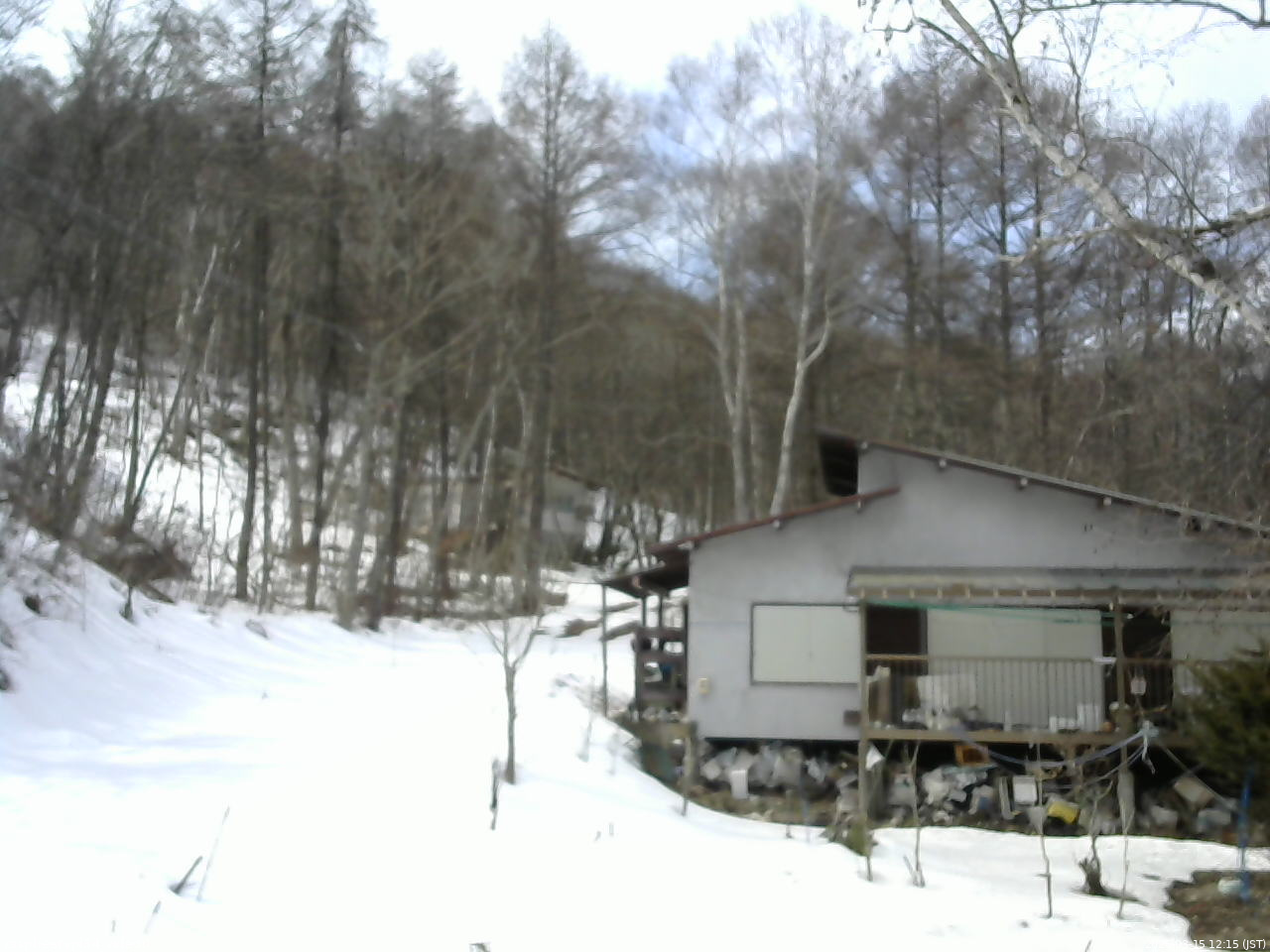 長野県菅平高原 ゆたか山荘 西側(坂上) 2026/03/15 12:15