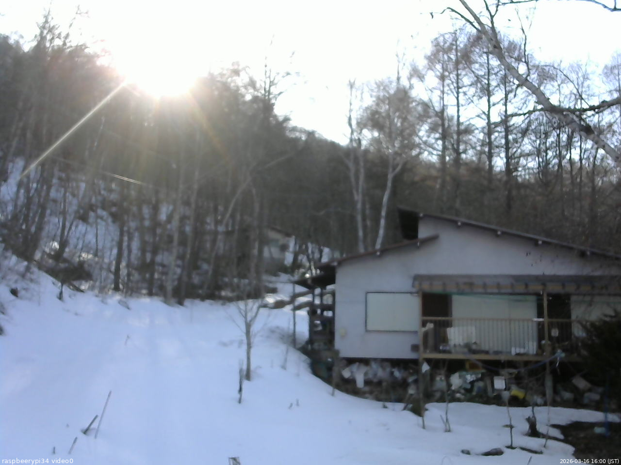 長野県菅平高原 ゆたか山荘 西側(坂上) 2026/03/16 16:00