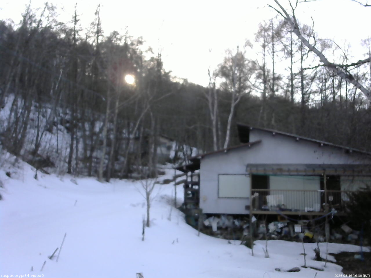 長野県菅平高原 ゆたか山荘 西側(坂上) 2026/03/16 16:30