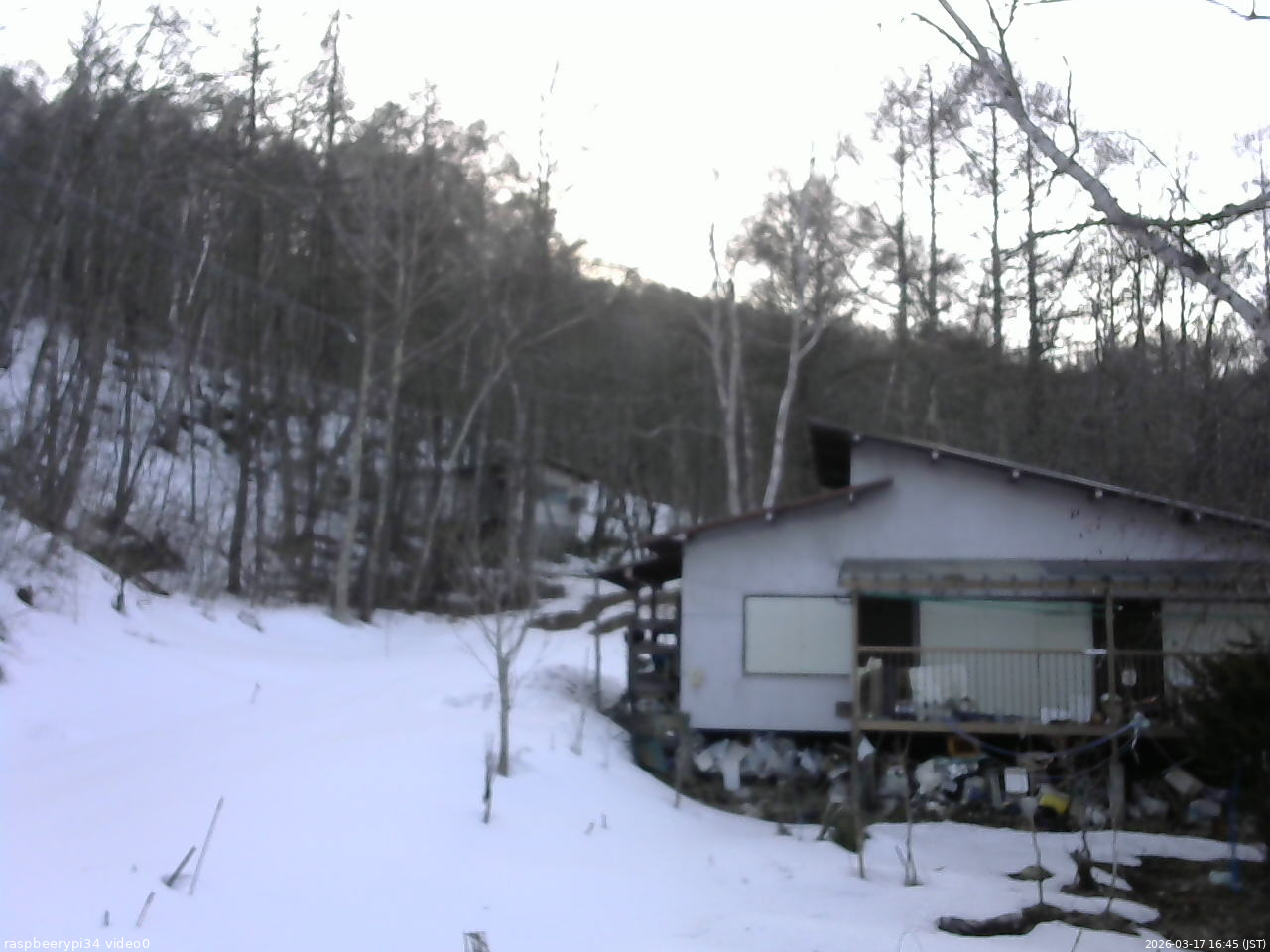 長野県菅平高原 ゆたか山荘 西側(坂上) 2026/03/17 16:45