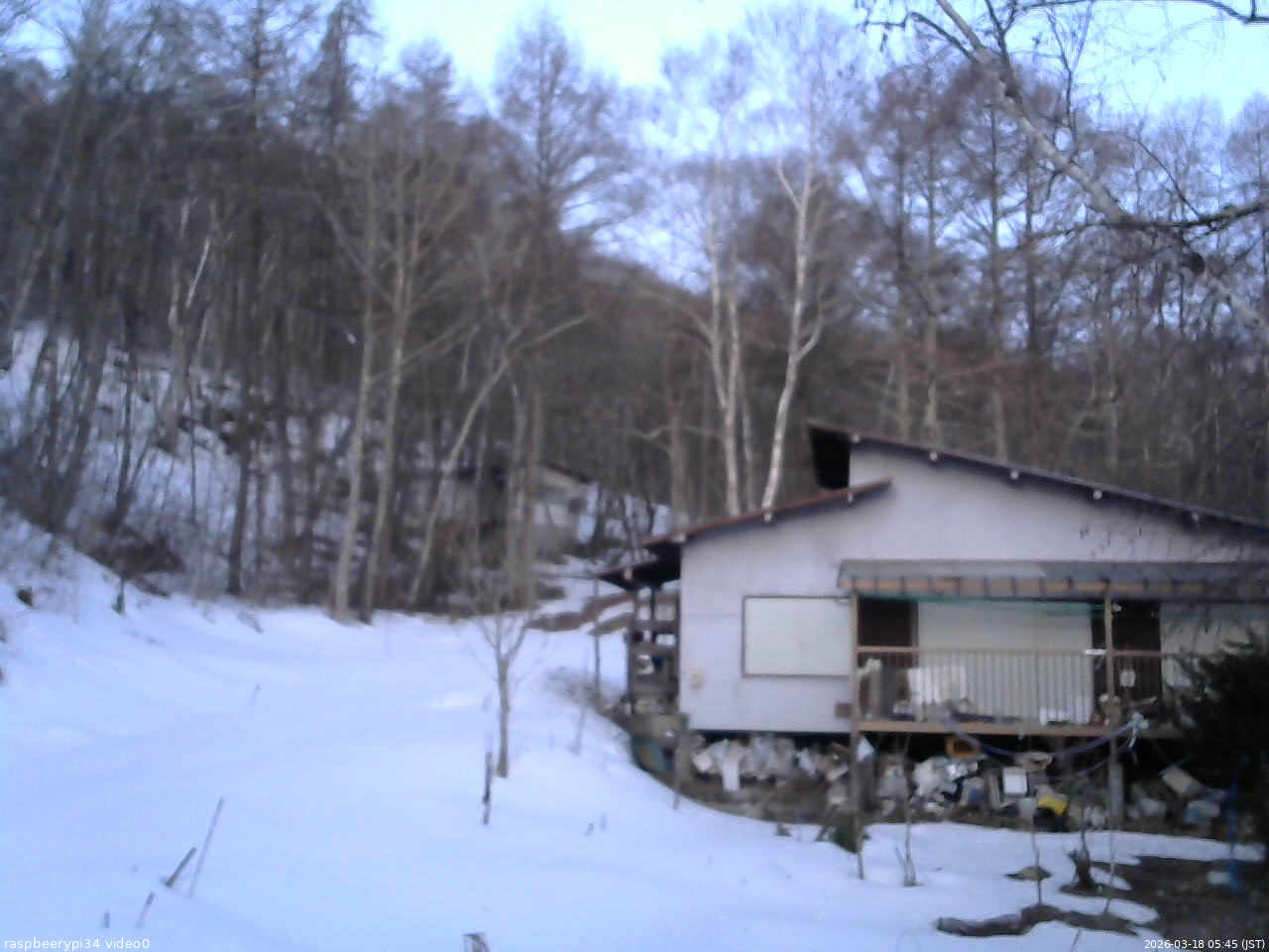 長野県菅平高原 ゆたか山荘 西側(坂上) 2026/03/18 05:45