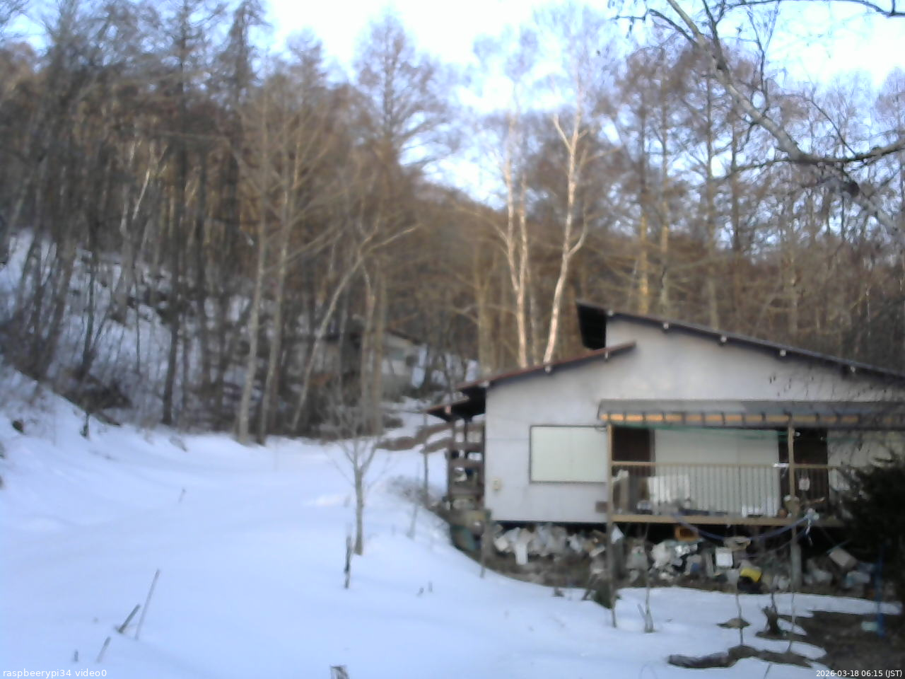 長野県菅平高原 ゆたか山荘 西側(坂上) 2026/03/18 06:15