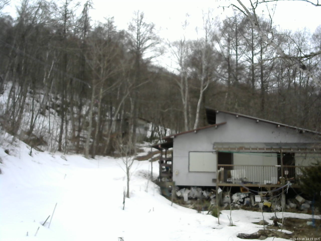 長野県菅平高原 ゆたか山荘 西側(坂上) 2026/03/18 14:15