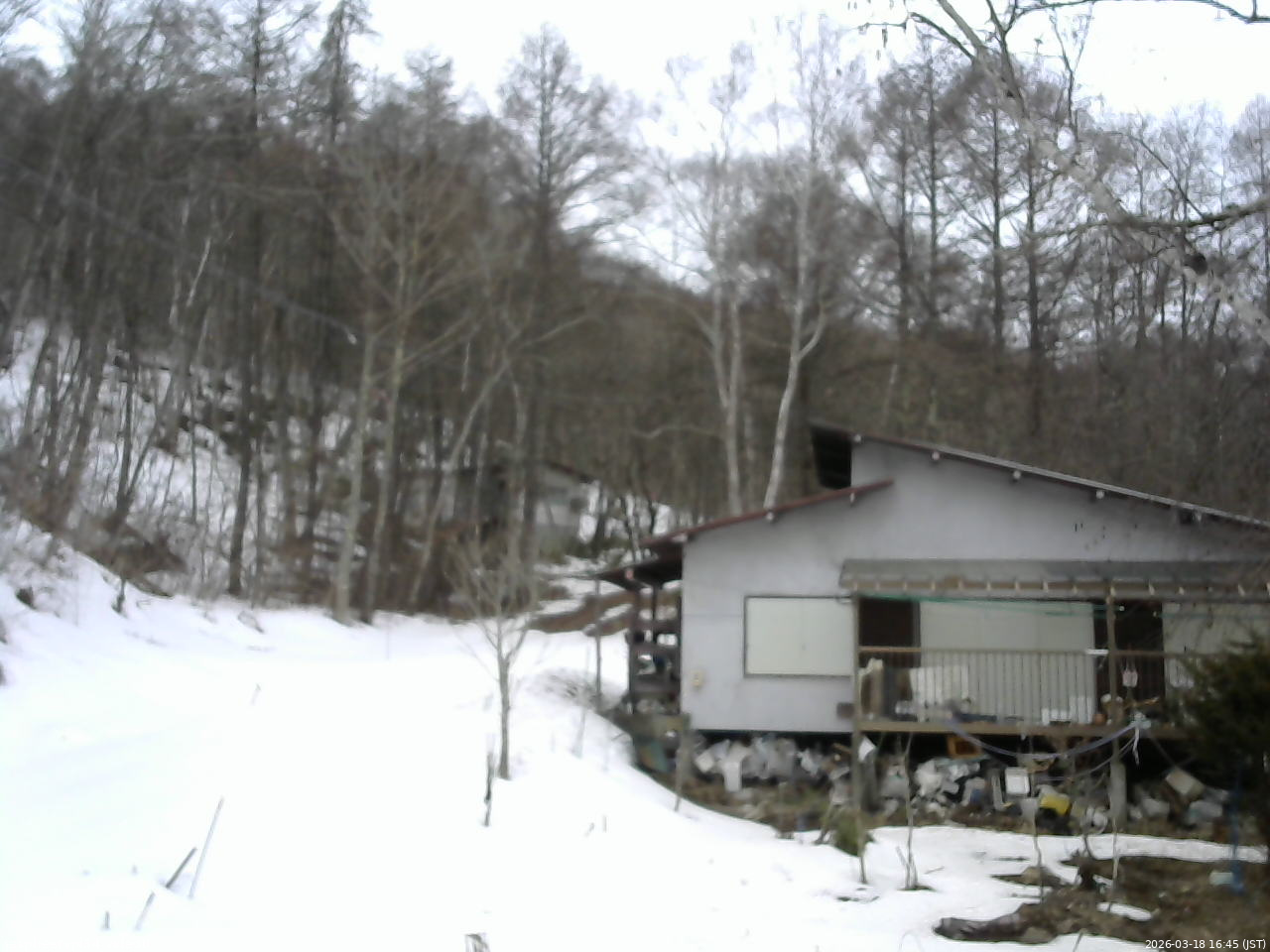 長野県菅平高原 ゆたか山荘 西側(坂上) 2026/03/18 16:45
