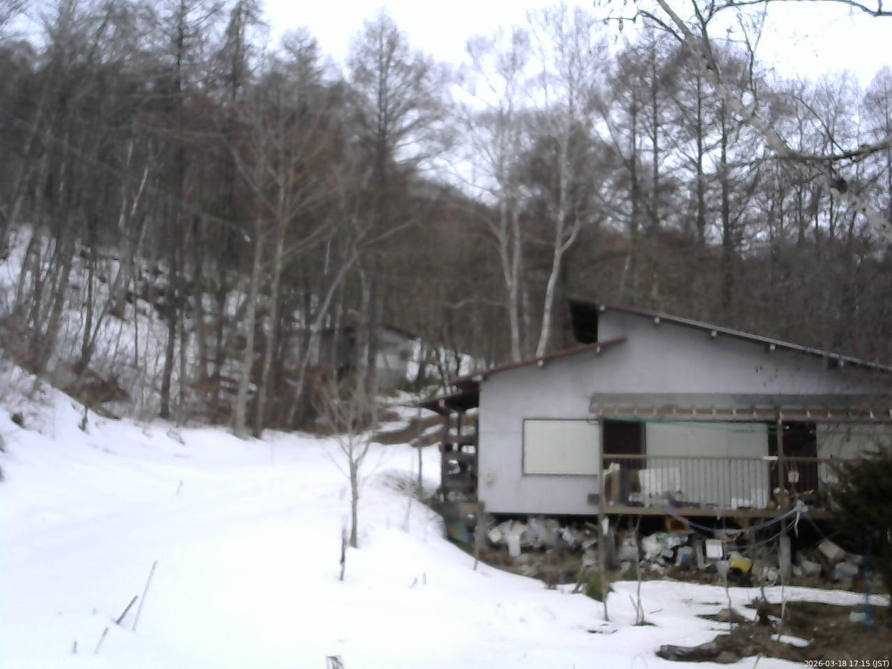 長野県菅平高原 ゆたか山荘 西側(坂上) 2026/03/18 17:15