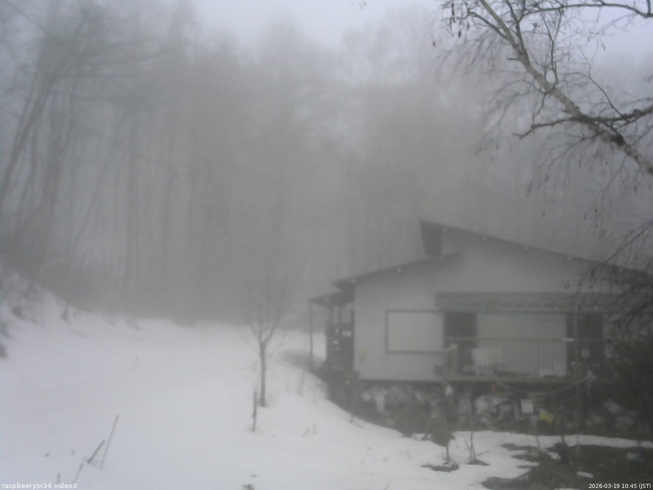 長野県菅平高原 ゆたか山荘 西側(坂上) 2026/03/19 10:45