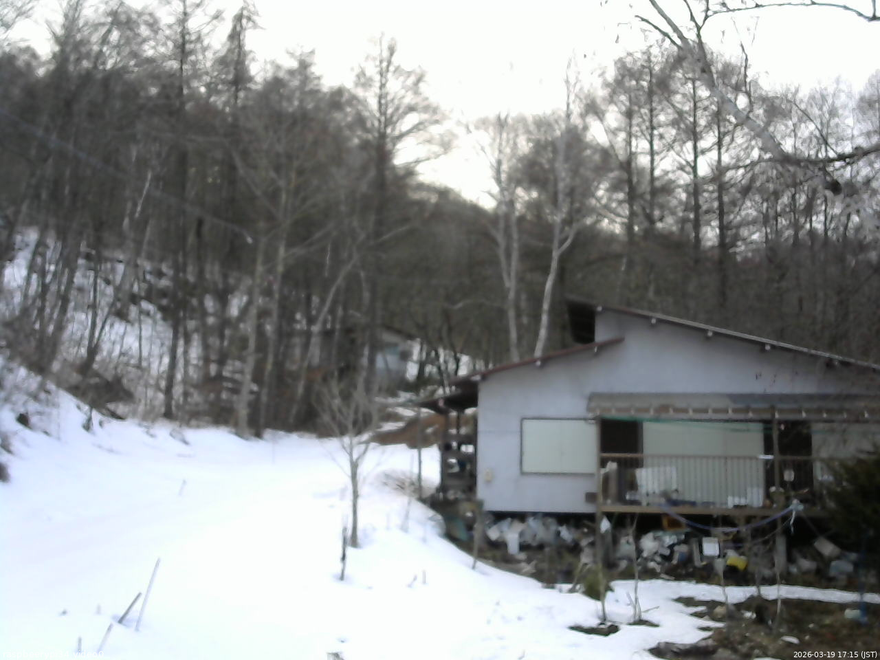 長野県菅平高原 ゆたか山荘 西側(坂上) 2026/03/19 17:15