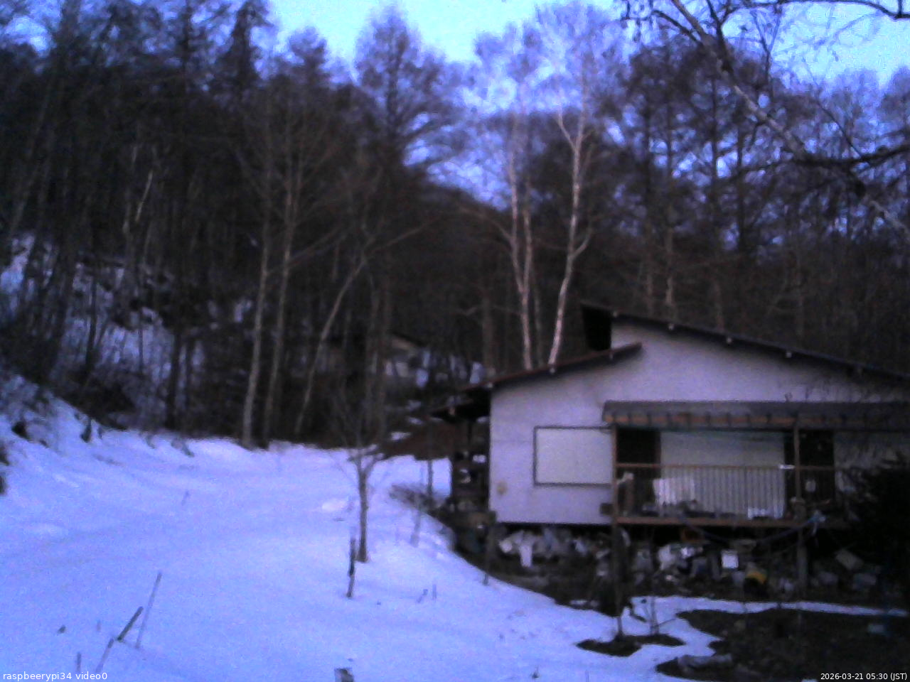 長野県菅平高原 ゆたか山荘 西側(坂上) 2026/03/21 05:30