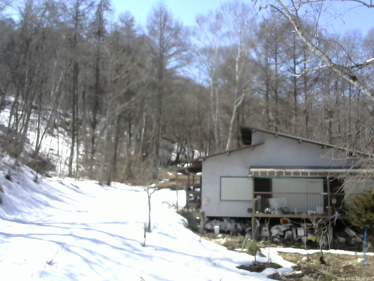 長野県菅平高原 ゆたか山荘 西側(坂上) 2026/03/21 12:30