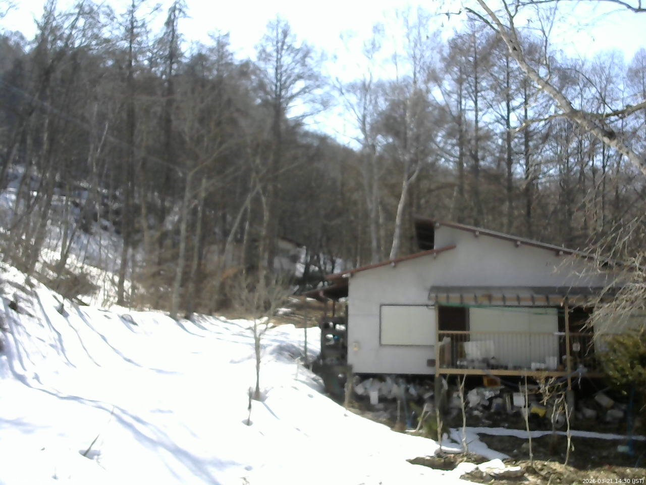長野県菅平高原 ゆたか山荘 西側(坂上) 2026/03/21 14:30