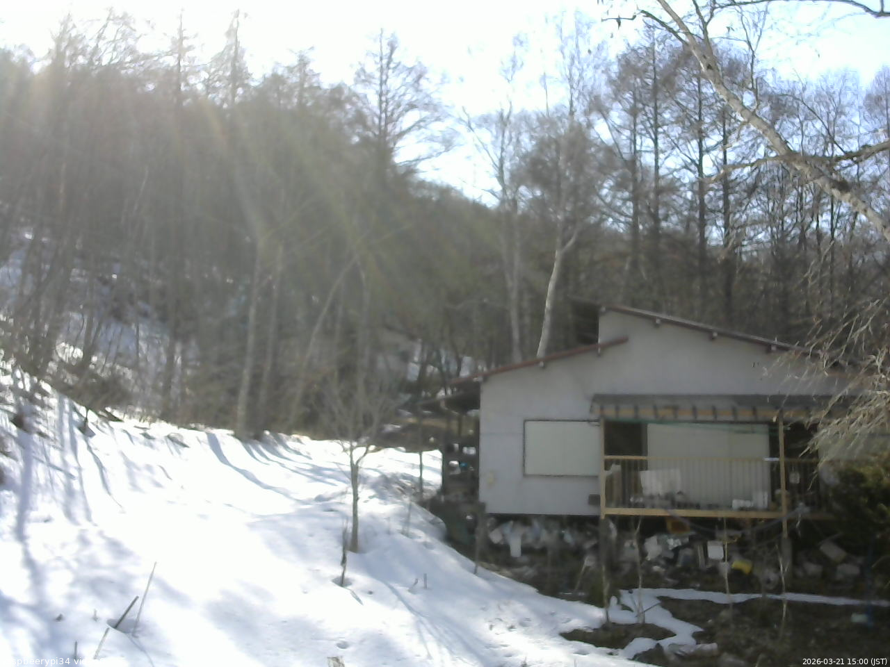 長野県菅平高原 ゆたか山荘 西側(坂上) 2026/03/21 15:00
