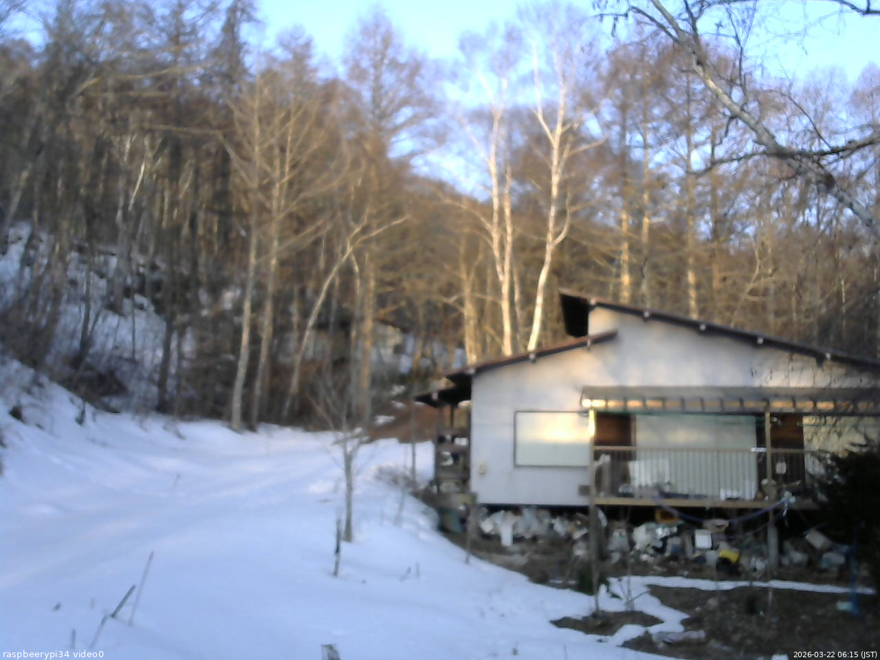 長野県菅平高原 ゆたか山荘 西側(坂上) 2026/03/22 06:15