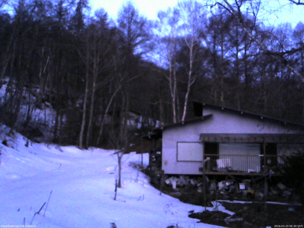 長野県菅平高原 ゆたか山荘 西側(坂上) 2026/03/23 05:30