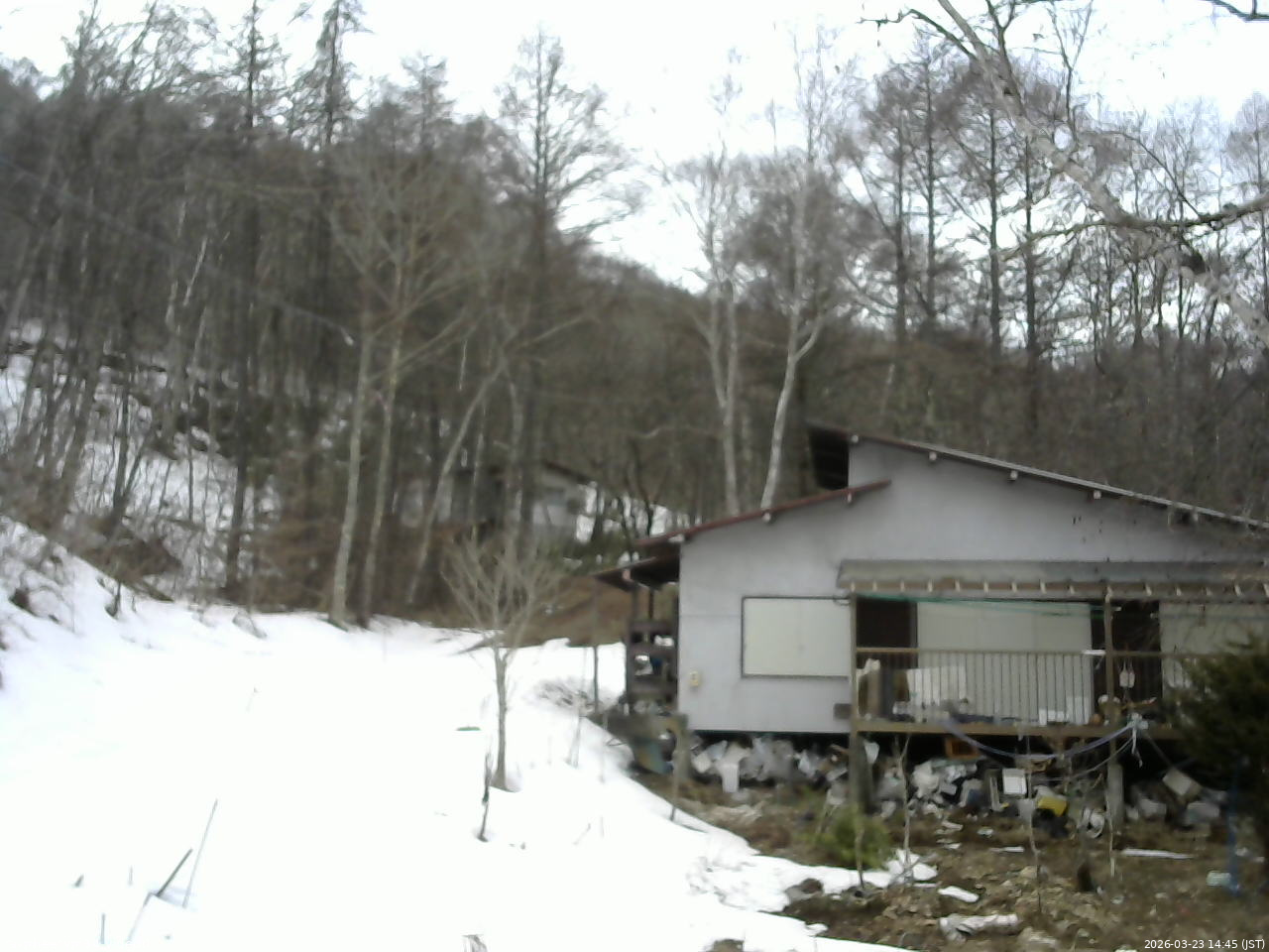 長野県菅平高原 ゆたか山荘 西側(坂上) 2026/03/23 14:45