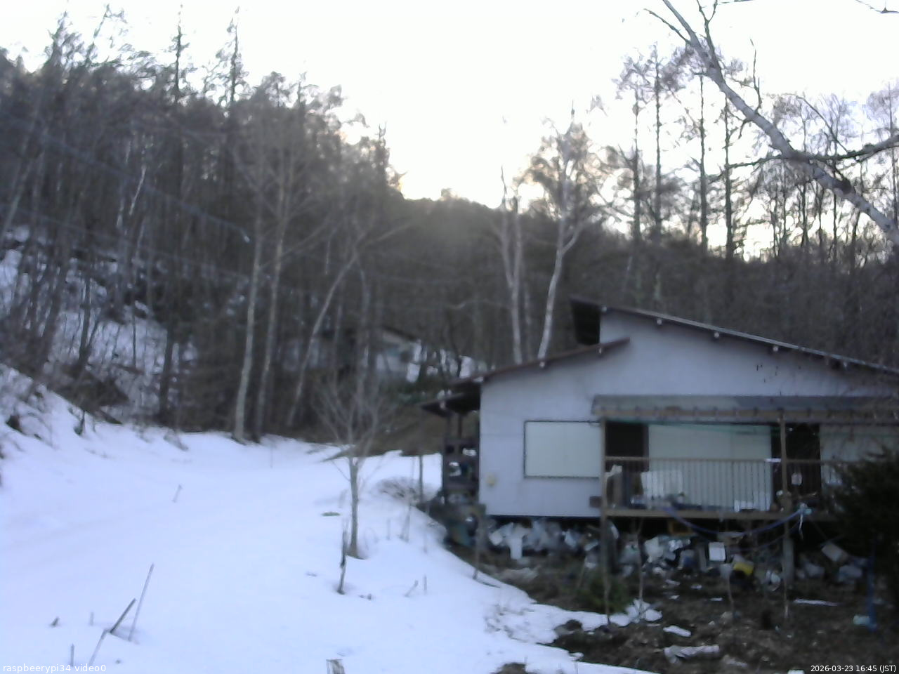 長野県菅平高原 ゆたか山荘 西側(坂上) 2026/03/23 16:45