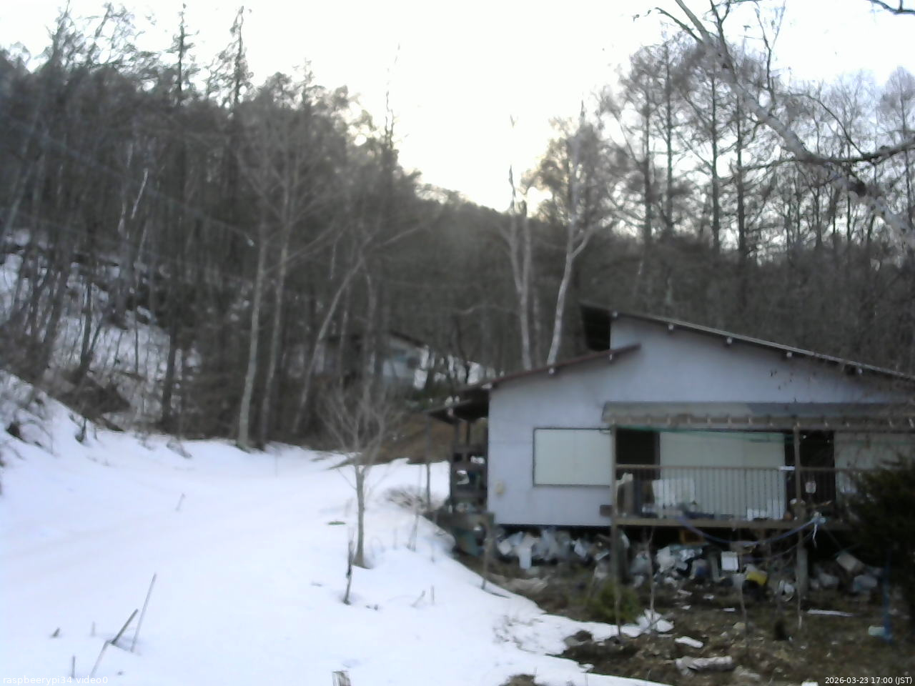 長野県菅平高原 ゆたか山荘 西側(坂上) 2026/03/23 17:00