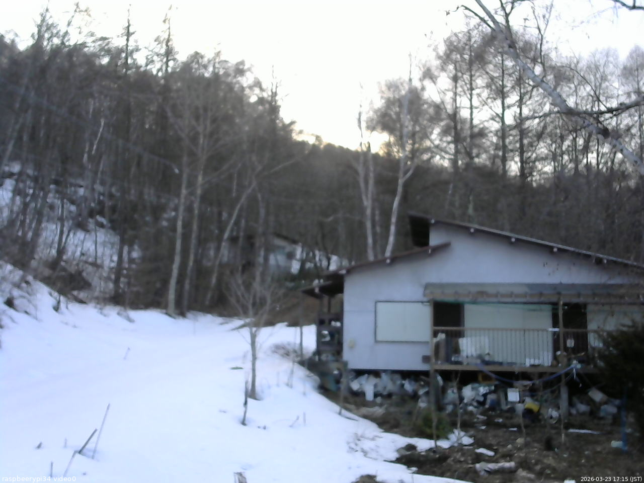 長野県菅平高原 ゆたか山荘 西側(坂上) 2026/03/23 17:15