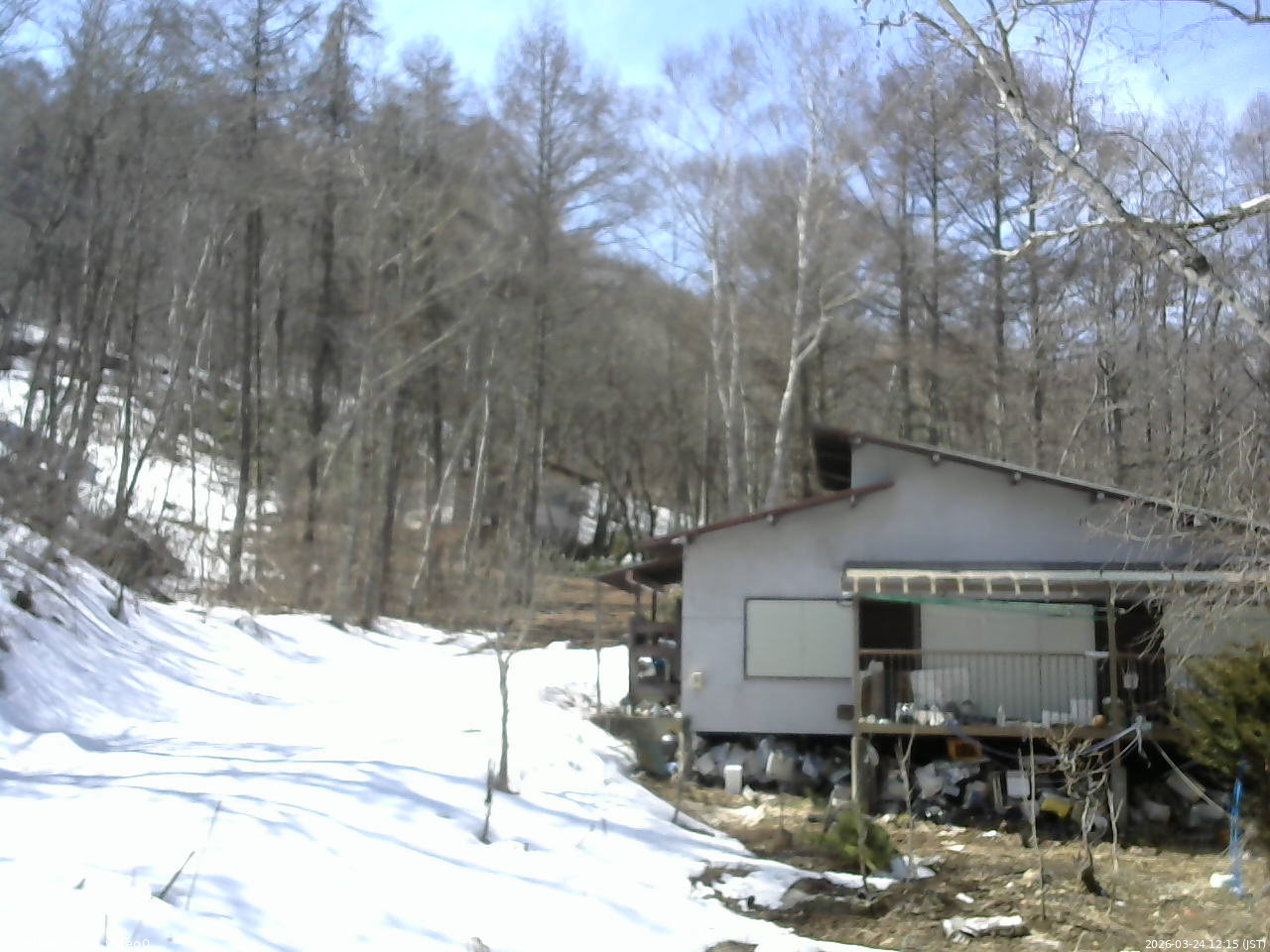 長野県菅平高原 ゆたか山荘 西側(坂上) 2026/03/24 12:15