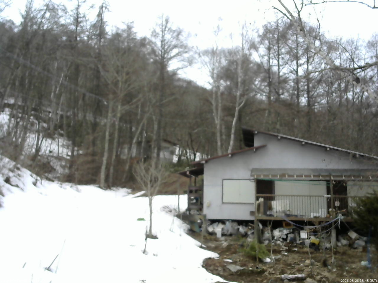 長野県菅平高原 ゆたか山荘 西側(坂上) 2026/03/26 13:45