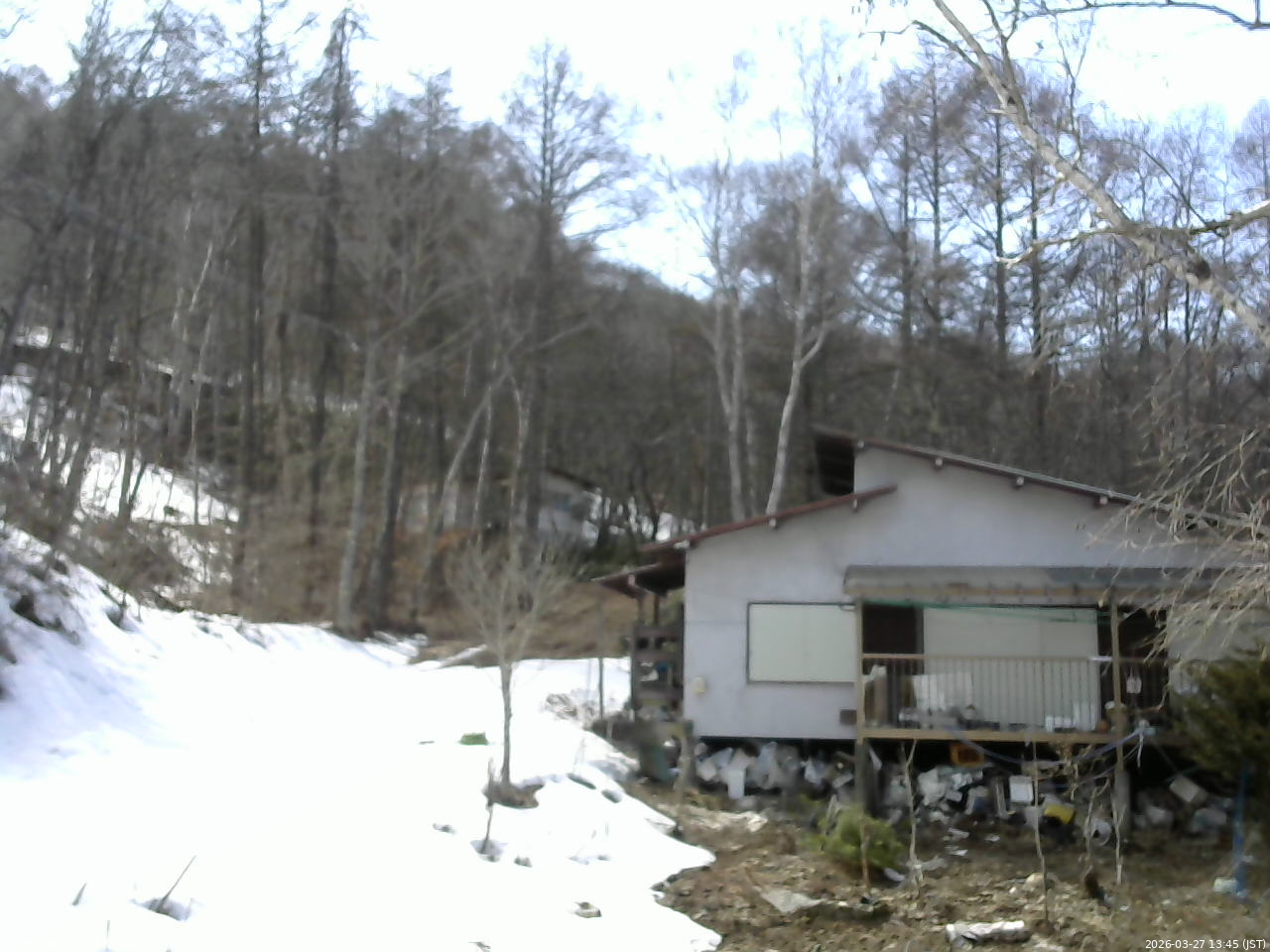 長野県菅平高原 ゆたか山荘 西側(坂上) 2026/03/27 13:45