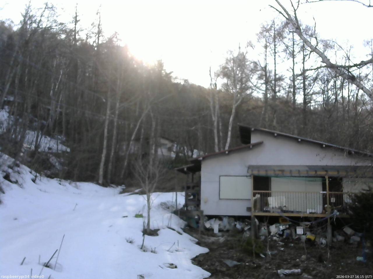 長野県菅平高原 ゆたか山荘 西側(坂上) 2026/03/27 16:15