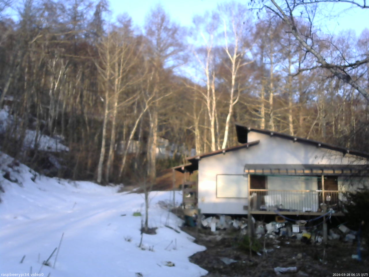 長野県菅平高原 ゆたか山荘 西側(坂上) 2026/03/28 06:15