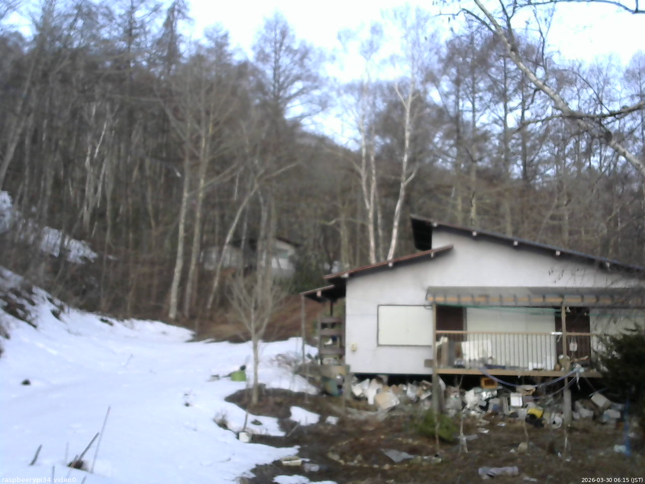 長野県菅平高原 ゆたか山荘 西側(坂上) 2026/03/30 06:15