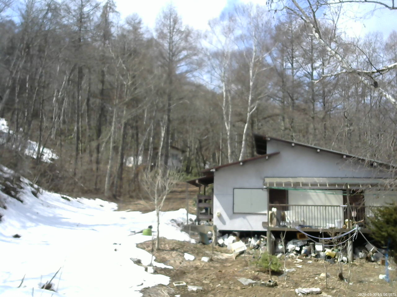 長野県菅平高原 ゆたか山荘 西側(坂上) 2026/03/30 11:00