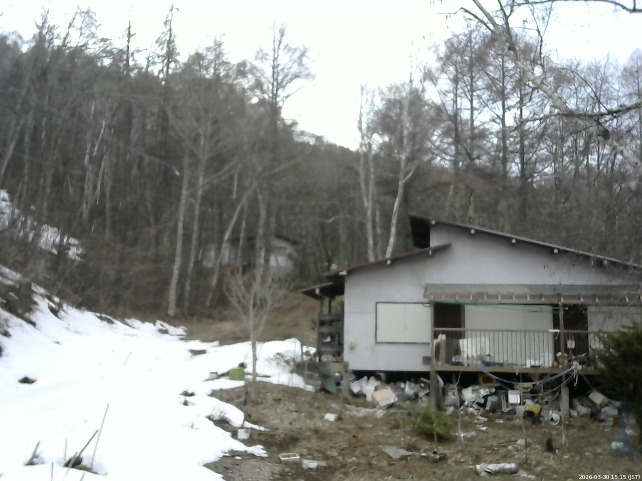 長野県菅平高原 ゆたか山荘 西側(坂上) 2026/03/30 15:15