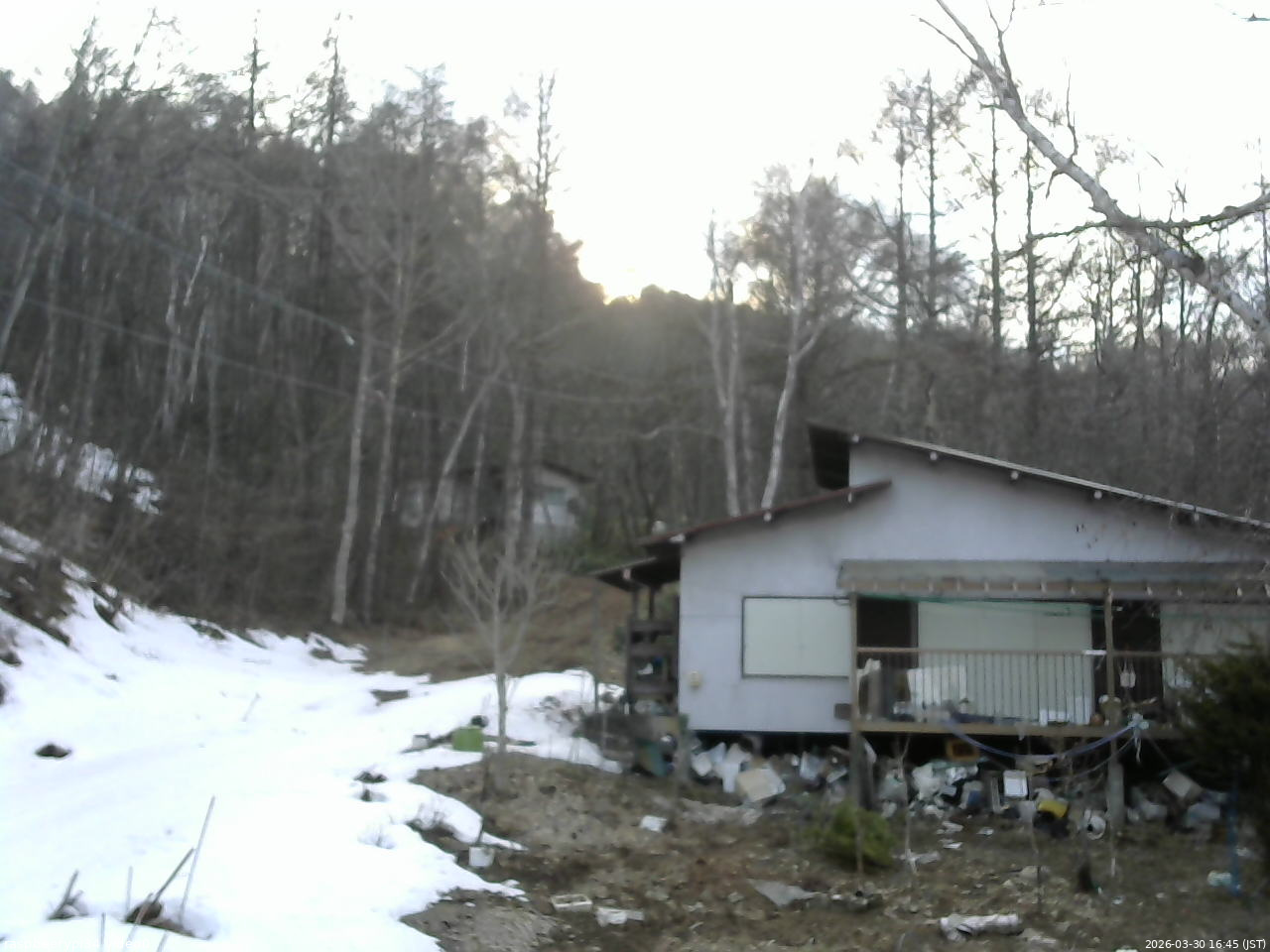 長野県菅平高原 ゆたか山荘 西側(坂上) 2026/03/30 16:45