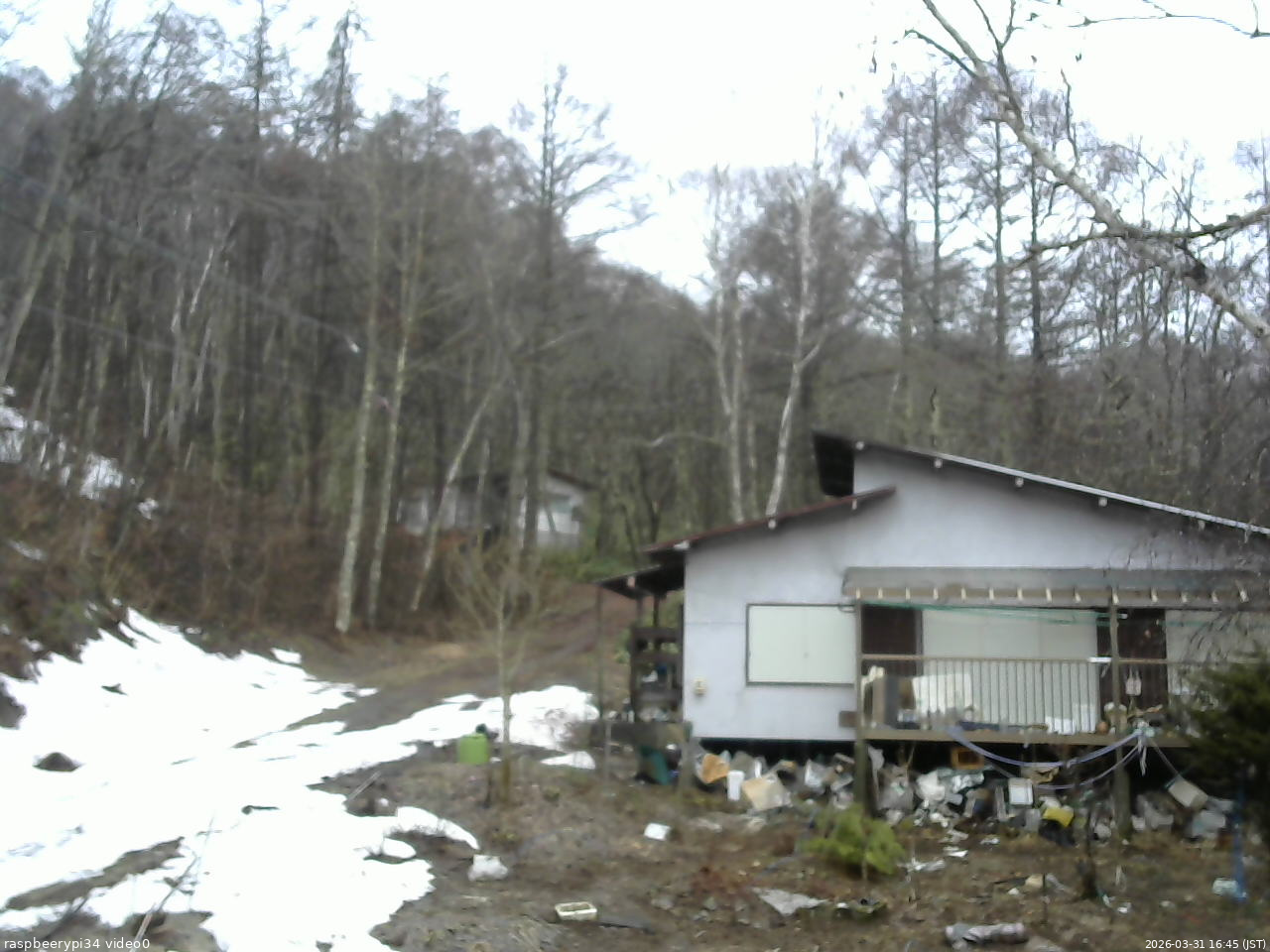 長野県菅平高原 ゆたか山荘 西側(坂上) 2026/03/31 16:45