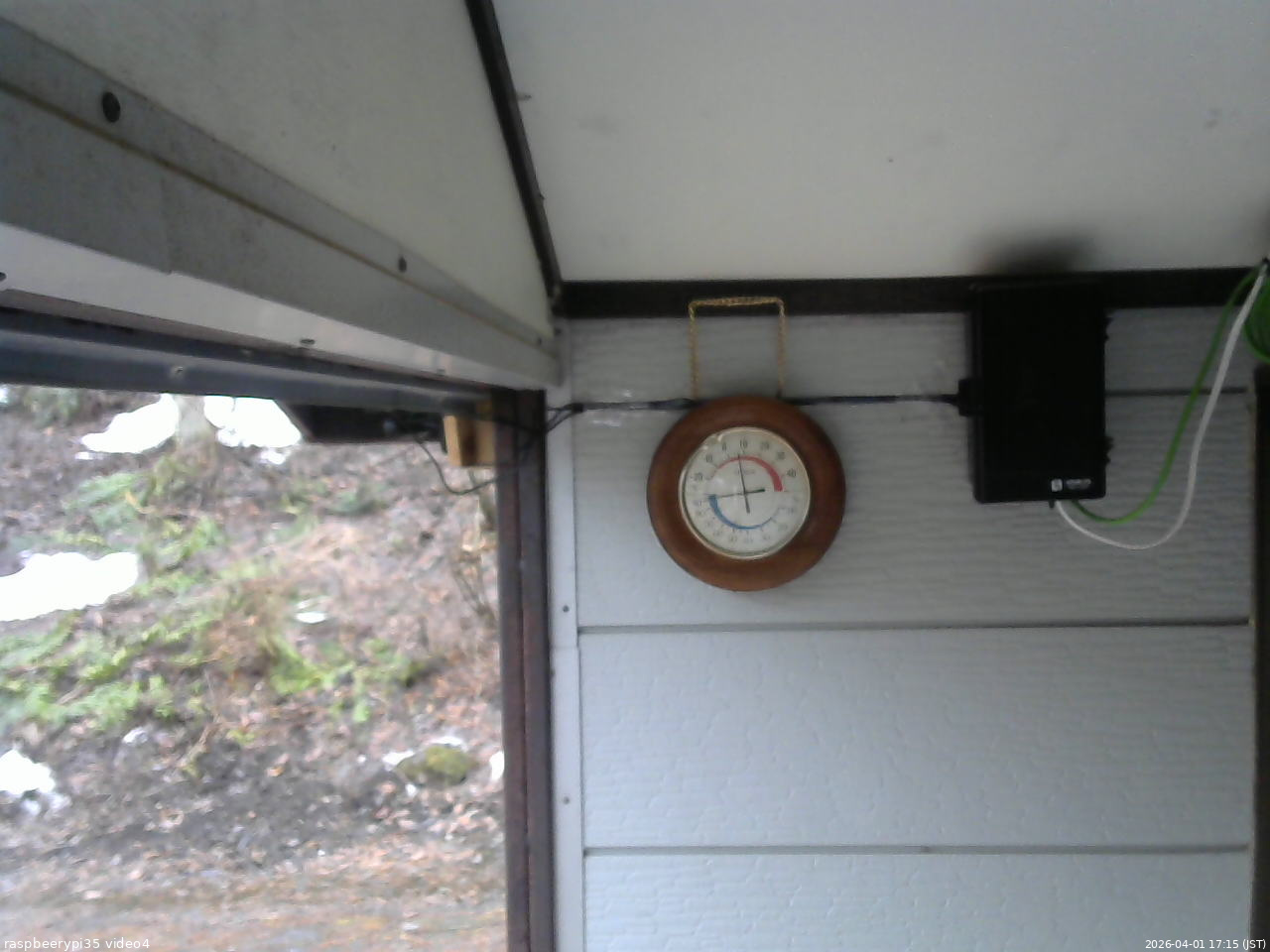 長野県菅平高原 ゆたか山荘 東側上空 2026/04/01 17:15