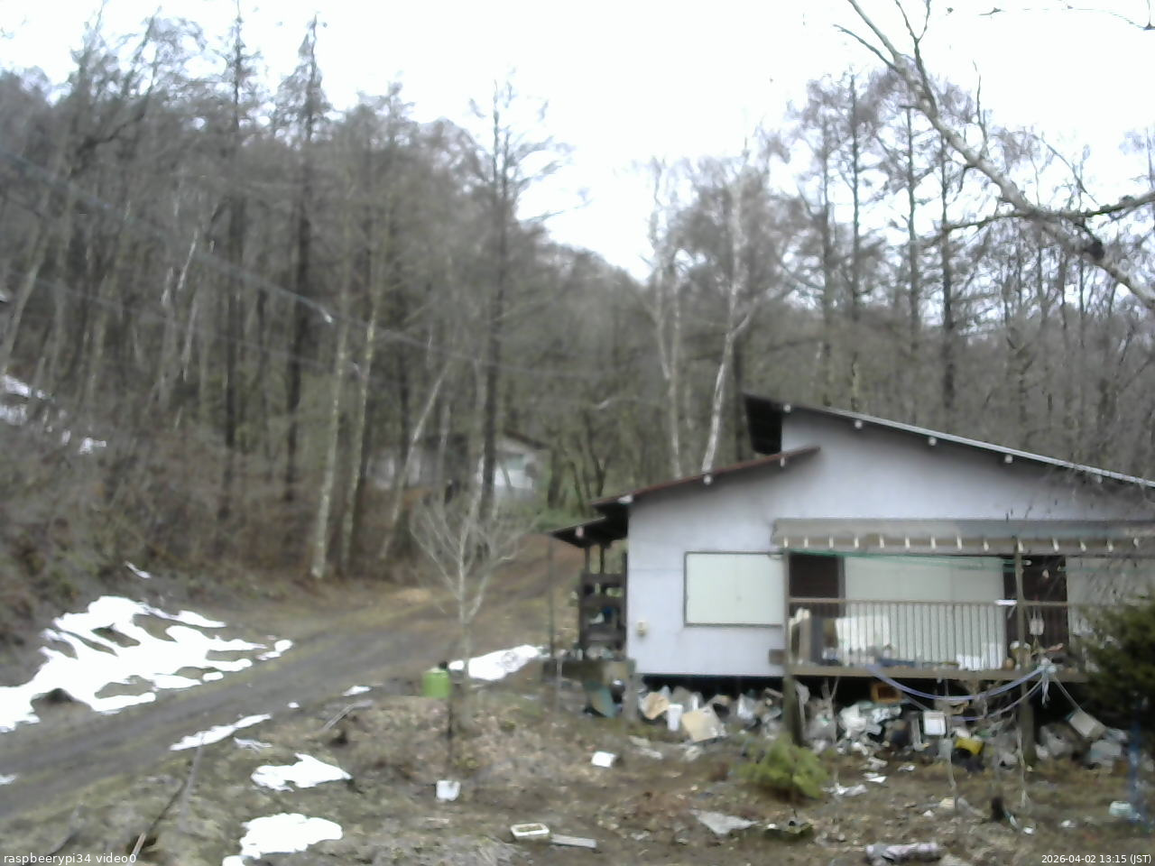 長野県菅平高原 ゆたか山荘 西側(坂上) 2026/04/02 13:15