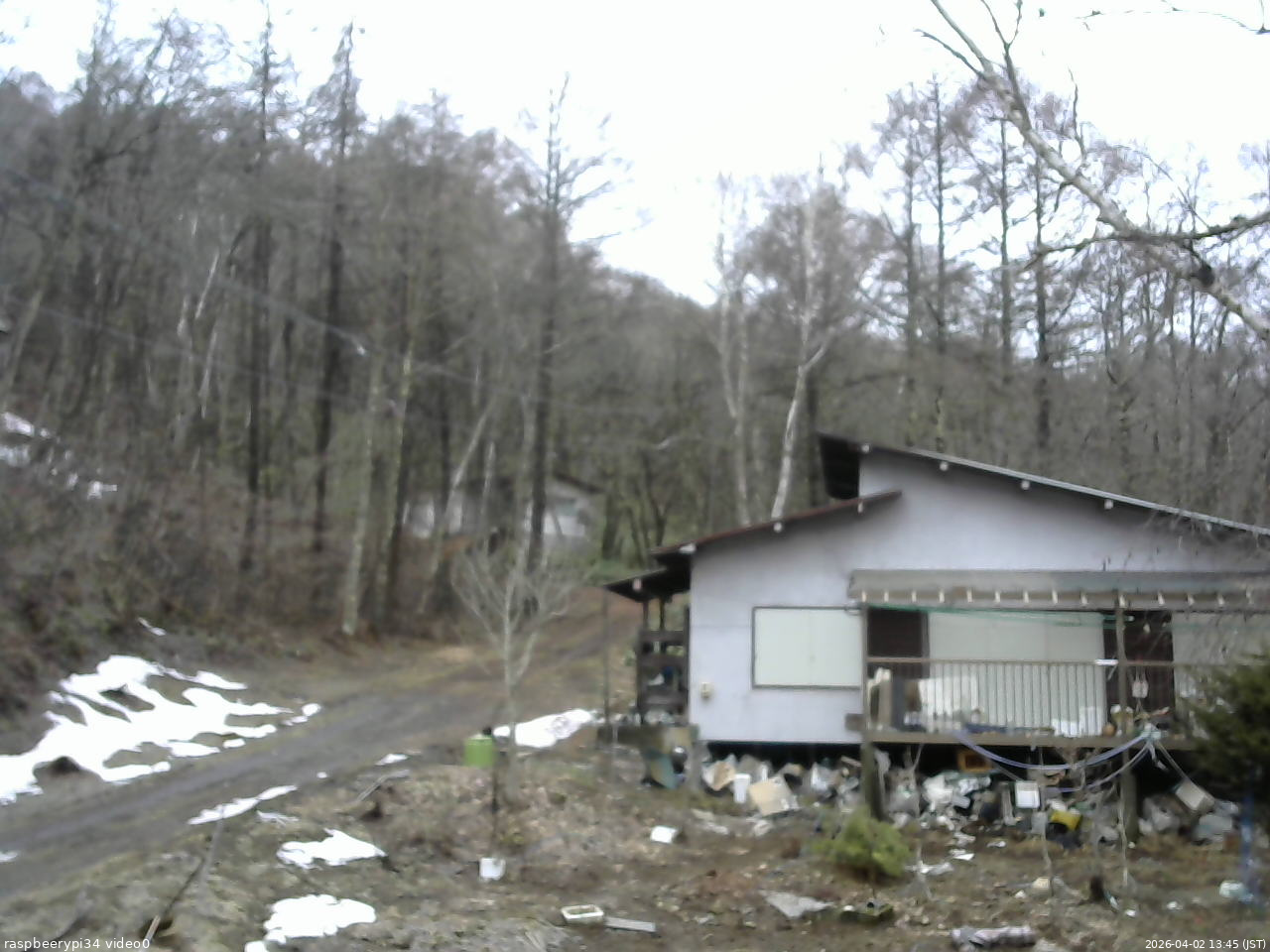 長野県菅平高原 ゆたか山荘 西側(坂上) 2026/04/02 13:45