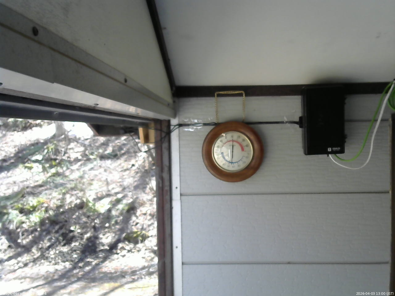 長野県菅平高原 ゆたか山荘 東側上空 2026/04/03 13:00