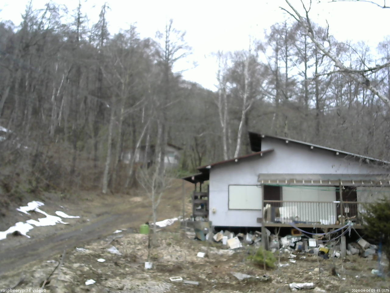 長野県菅平高原 ゆたか山荘 西側(坂上) 2026/04/04 09:45