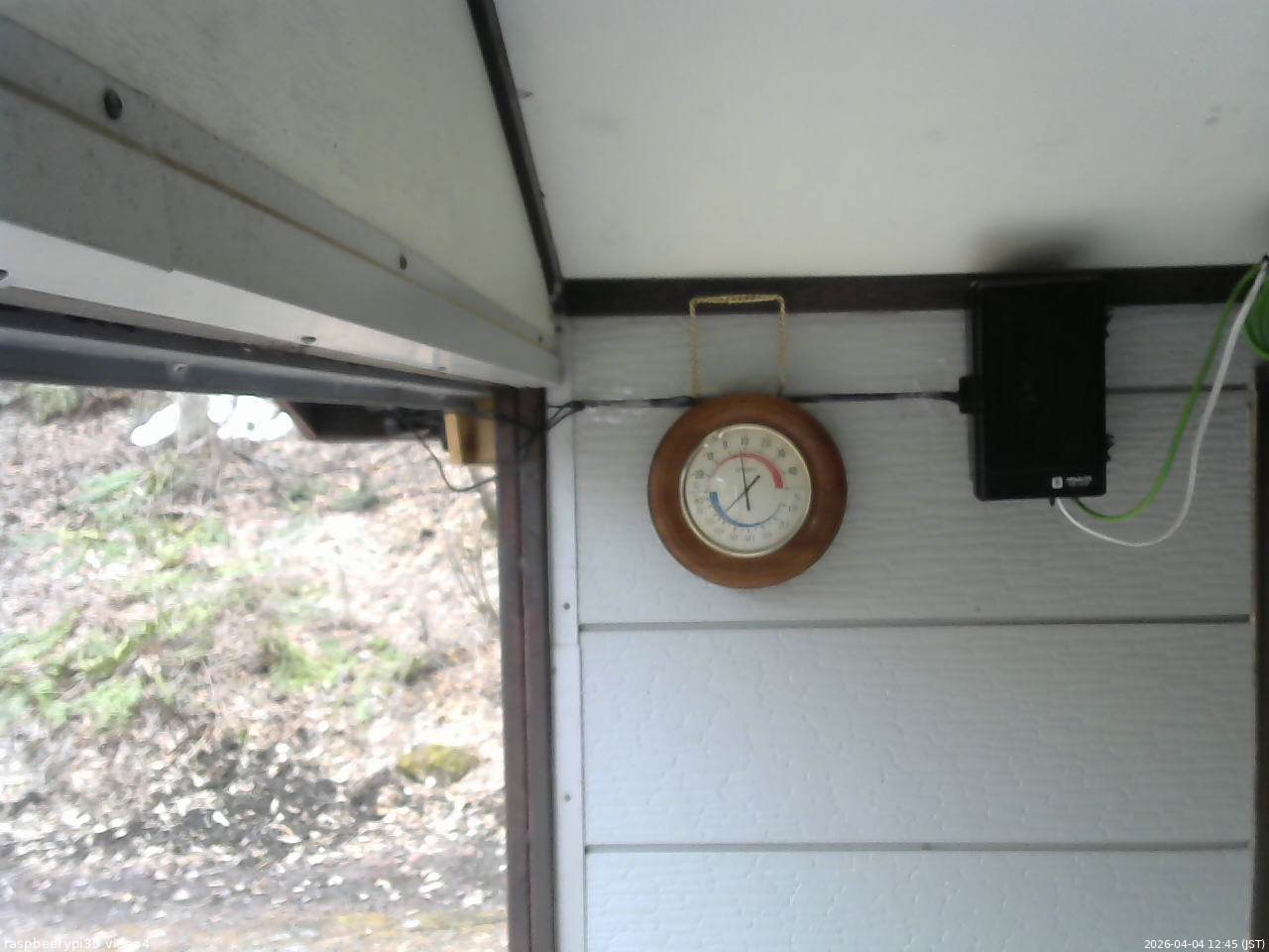 長野県菅平高原 ゆたか山荘 東側上空 2026/04/04 12:45