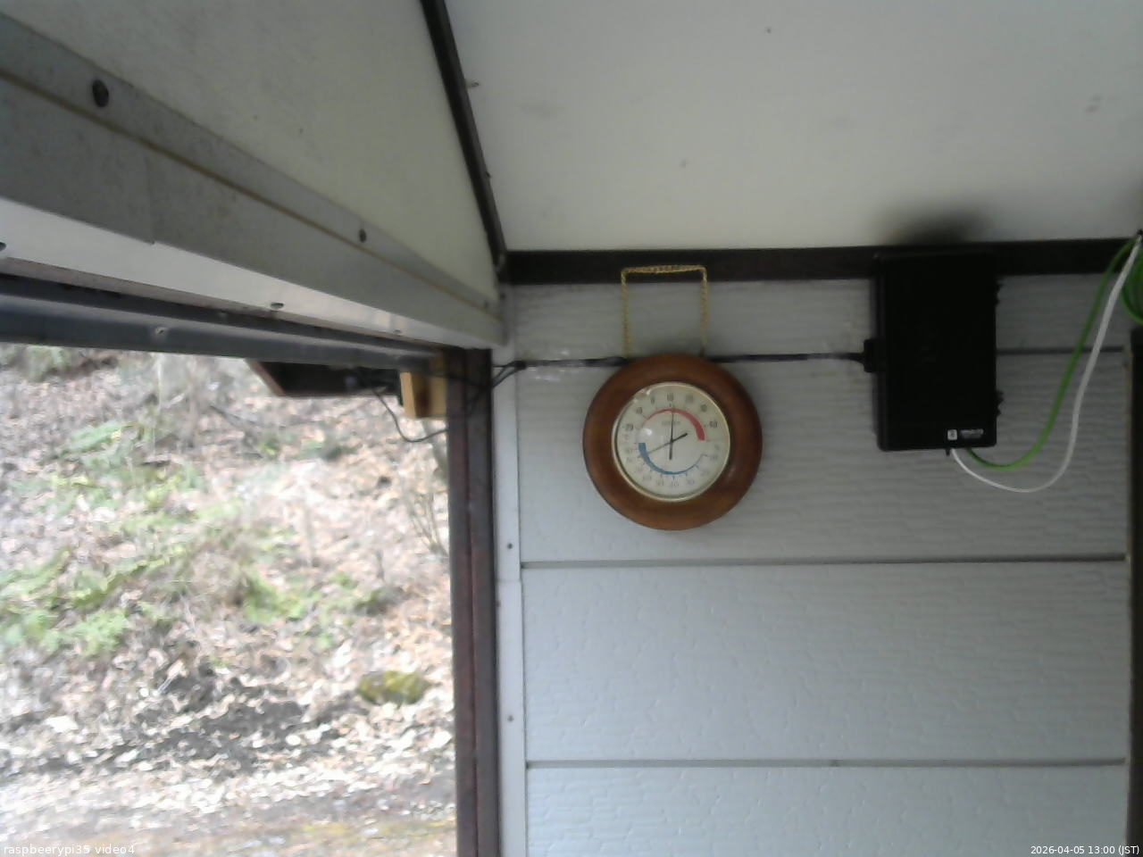 長野県菅平高原 ゆたか山荘 東側上空 2026/04/05 13:00