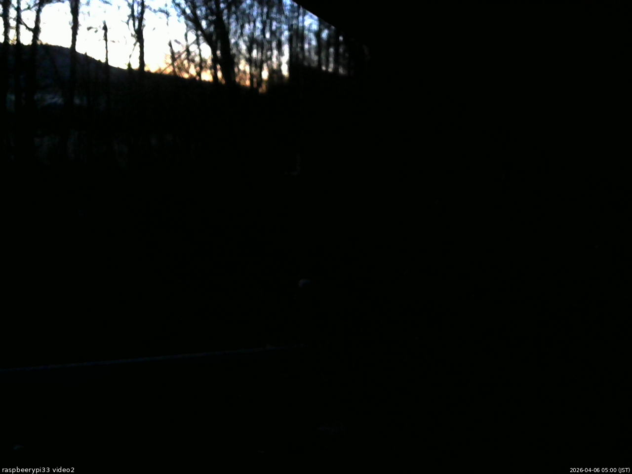 長野県菅平高原 ゆたか山荘 南側 2026/04/06 05:00