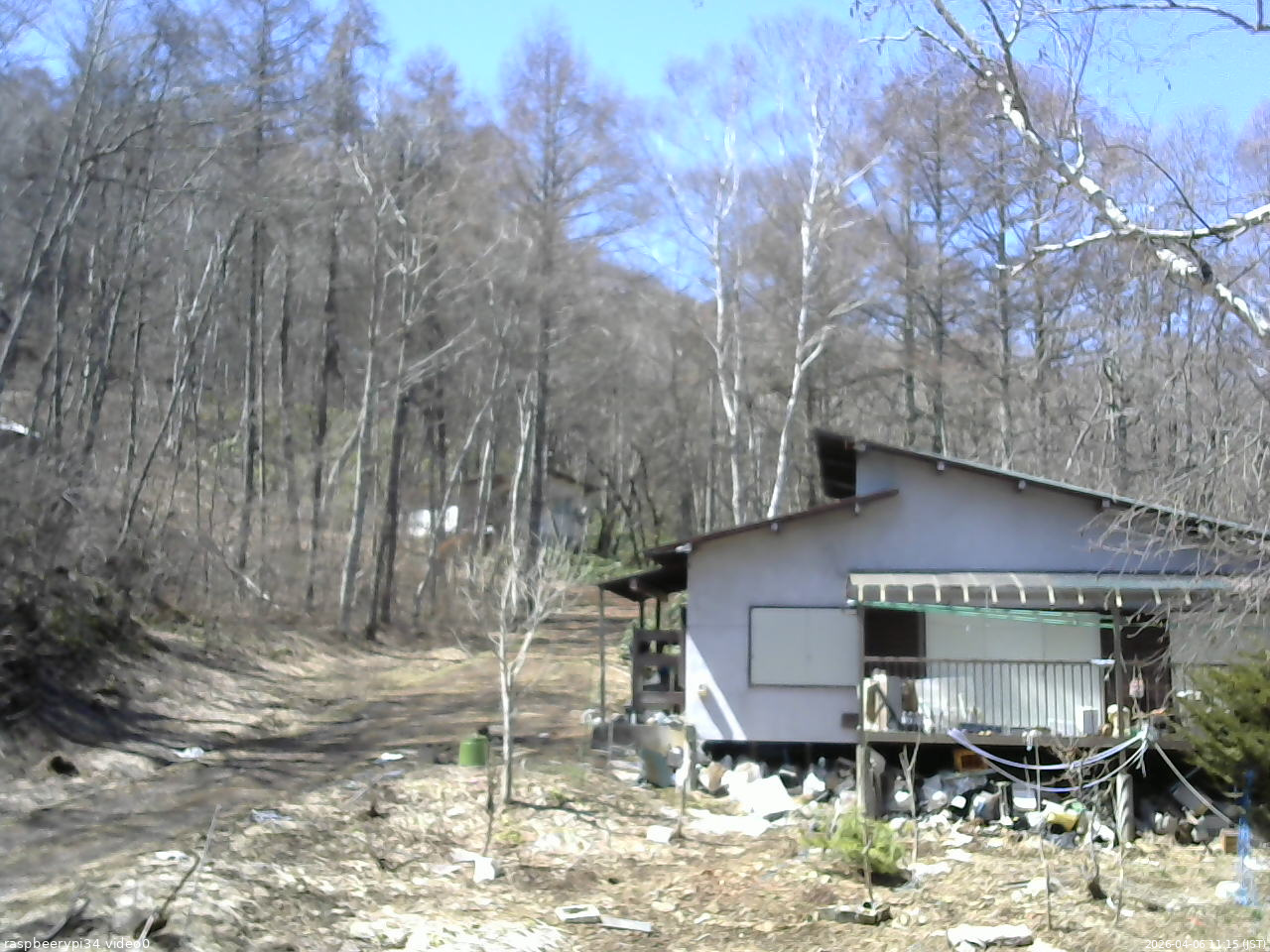 長野県菅平高原 ゆたか山荘 西側(坂上) 2026/04/06 11:15