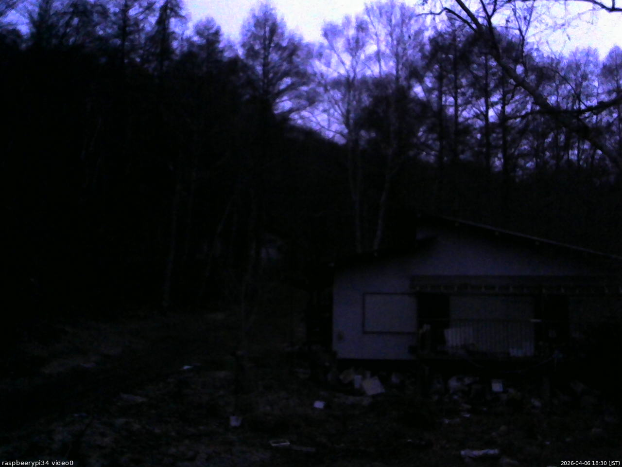 長野県菅平高原 ゆたか山荘 西側(坂上) 2026/04/06 18:30