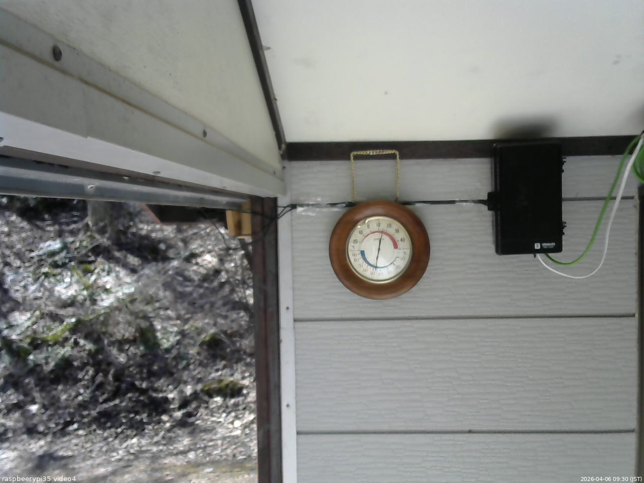 長野県菅平高原 ゆたか山荘 東側上空 2026/04/06 09:30