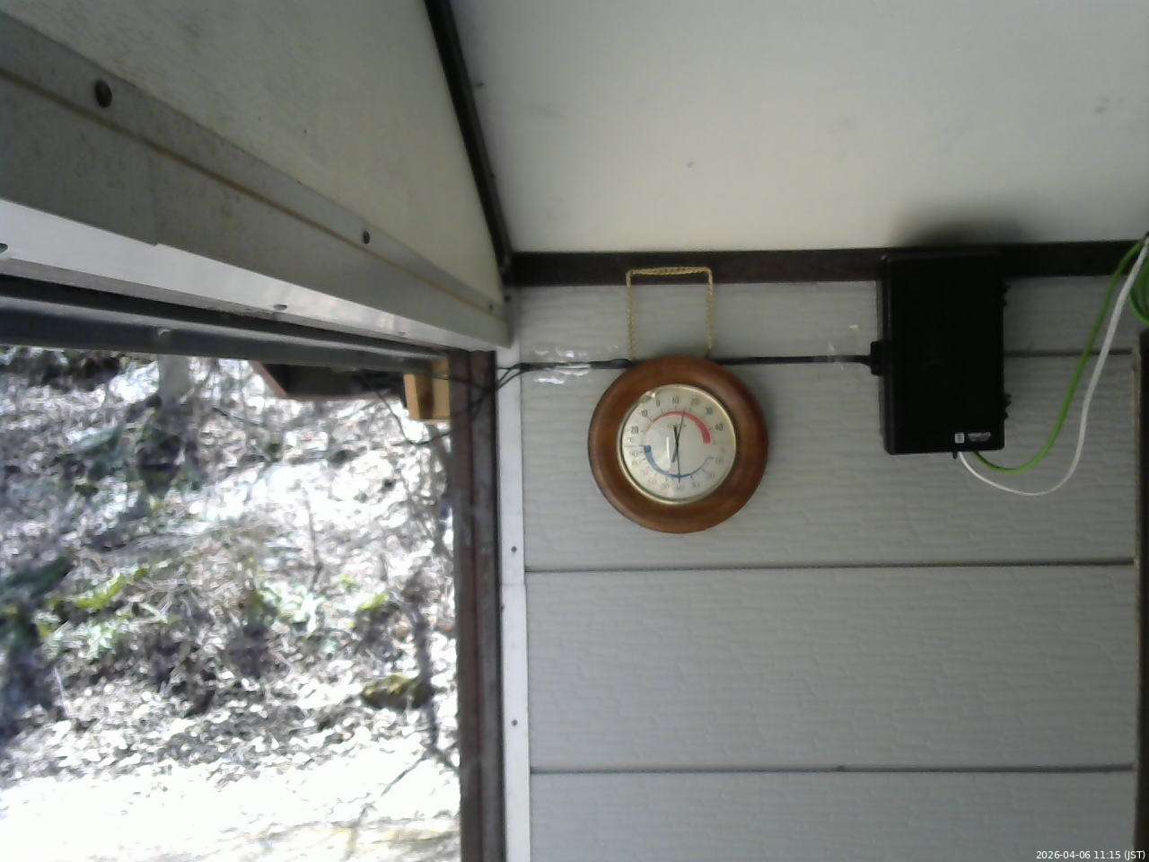 長野県菅平高原 ゆたか山荘 東側上空 2026/04/06 11:15