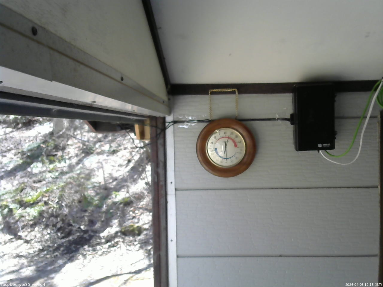 長野県菅平高原 ゆたか山荘 東側上空 2026/04/06 12:15